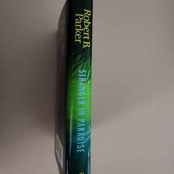 Robert B Parker "Stranger in Paradise" A Jesse Stone Novel # 7-Hardback Book - Picture 3 of 8